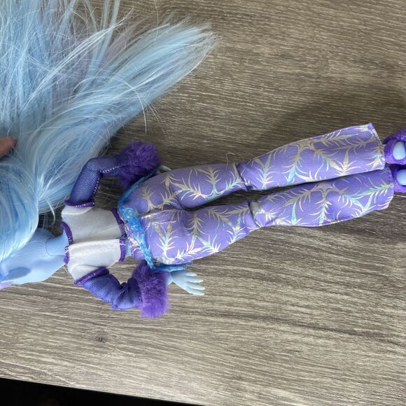 Monster High Abbey Bominable Doll G3 Reboot Dressed w/ Shoes and Belt Mattel - Picture 6 of 7